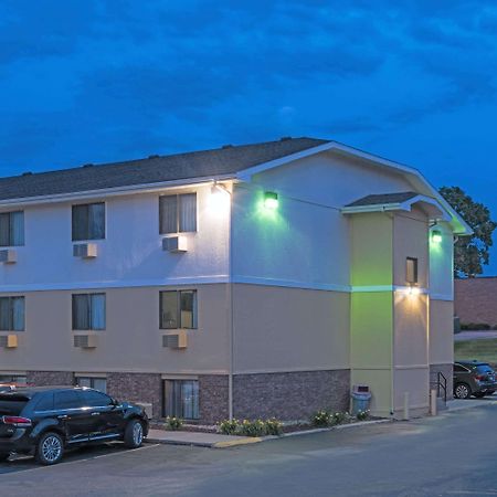 ซูเปอร์ 8 บาย วินด์แฮม โอมาฮา เนแบรสกา Hotel ภายนอก รูปภาพ